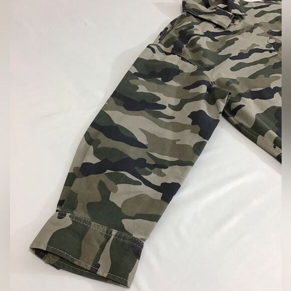 H&M Divided Green Camouflage Jacket Utility Field Shirt Barn Jacket New Size L - Picture 6 of 13